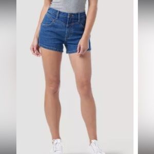 Womens Wrangler Retro Western Yoke High Rise Short